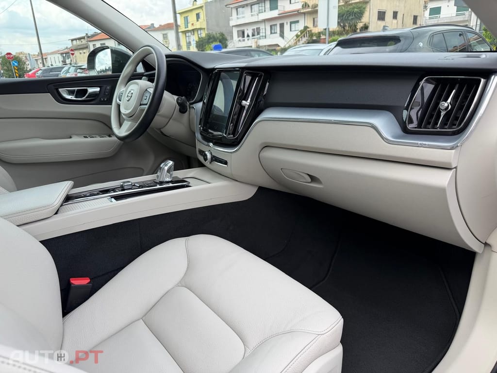 Volvo XC60 2.0 T8 PHEV Inscription AWD