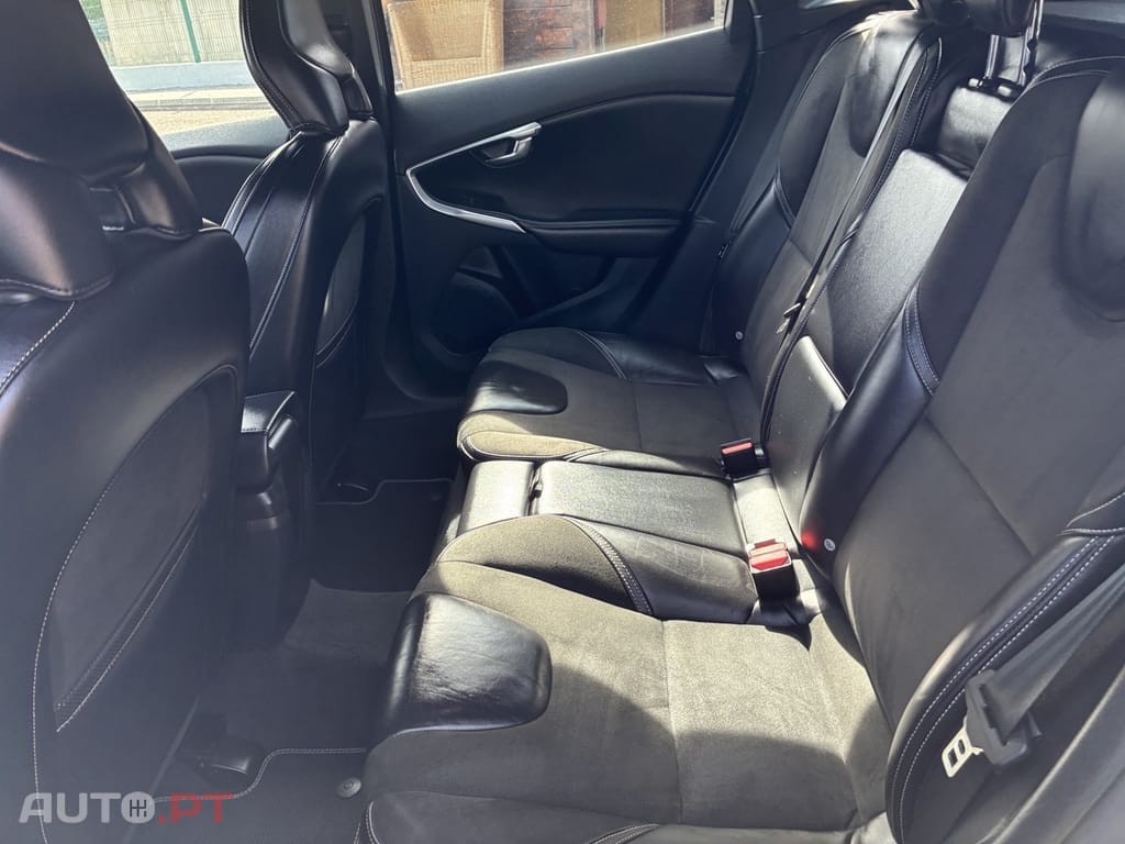 Volvo V40 1.6 D2 Eco R-Design