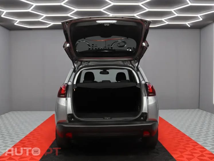 Peugeot 2008 1.5 BlueHDi Style — fotografia 9