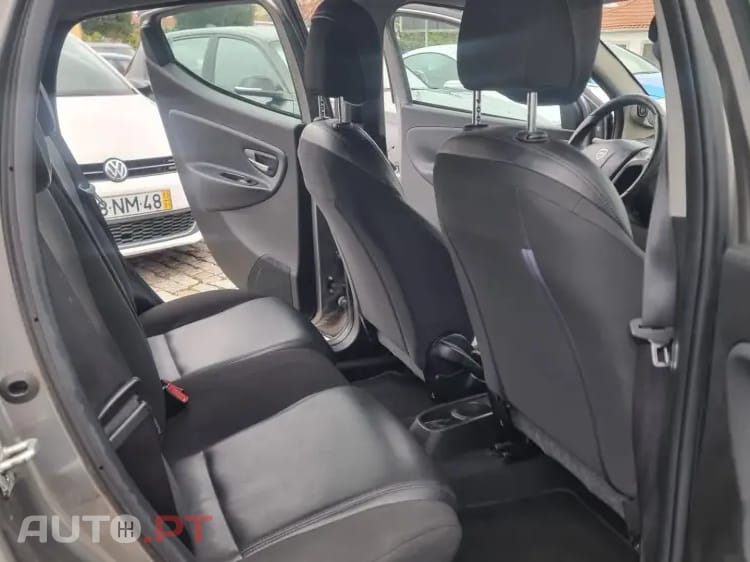 Lancia Ypsilon 1.2 S&S Platinum