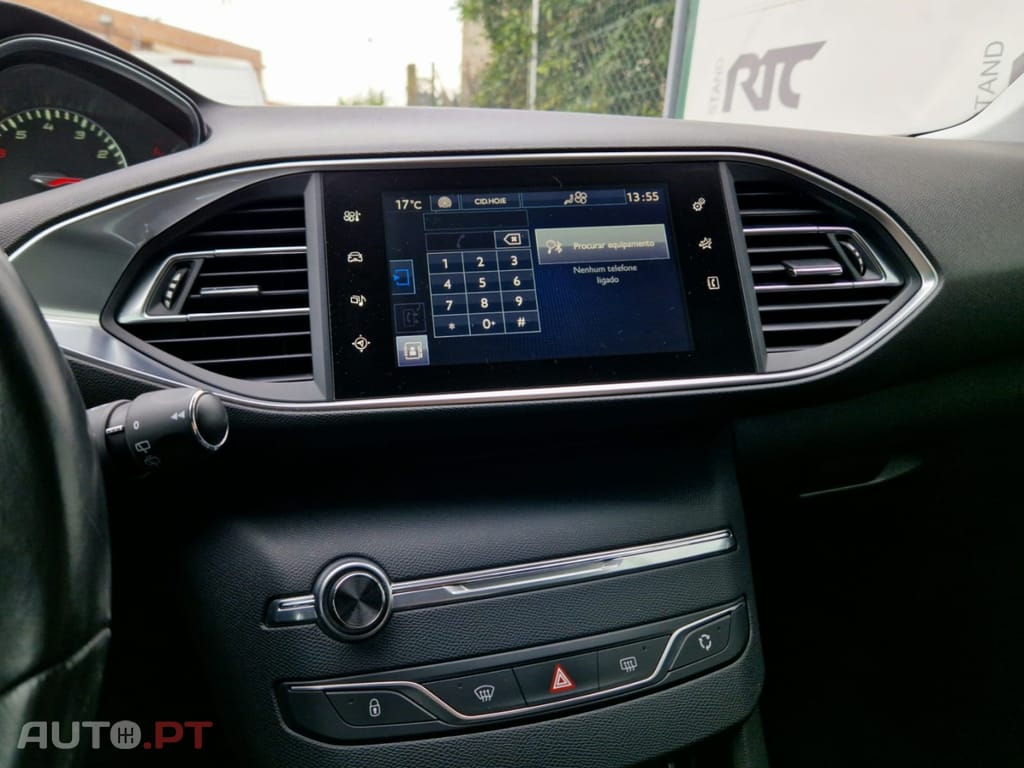 Peugeot 308 1.2 PureTech Allure J18