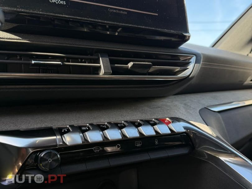 Peugeot 3008 1.5 BlueHDi GT EAT8