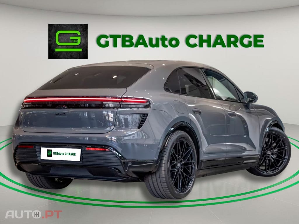Porsche Macan Turbo  I.V.A DEDUTÍVEL