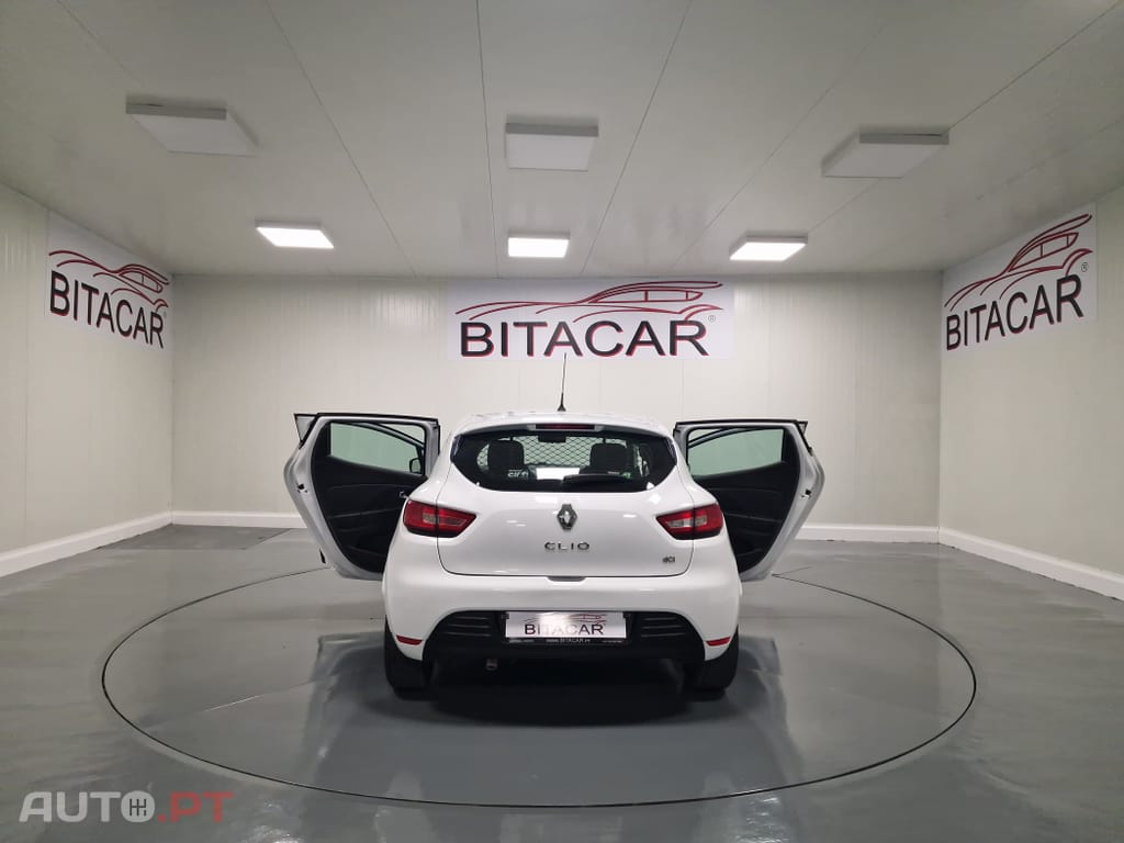 Renault Clio SOCIETE 1.5 DCI ZEN IVA DEDUTÍVEL