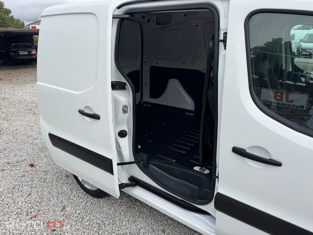 Peugeot Partner 1.6 BlueHDi L1 Premium 3L