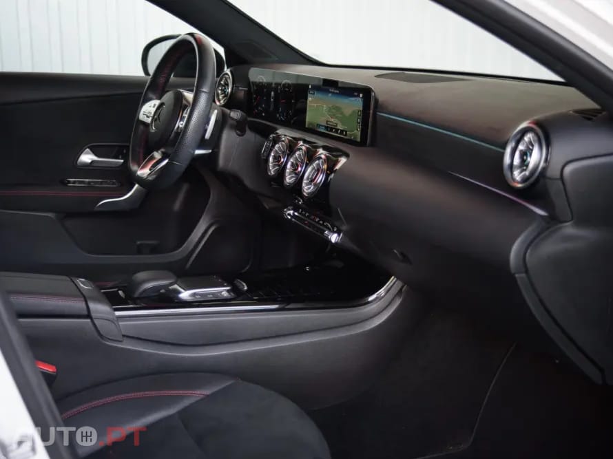Mercedes-Benz A 180 d AMG Line