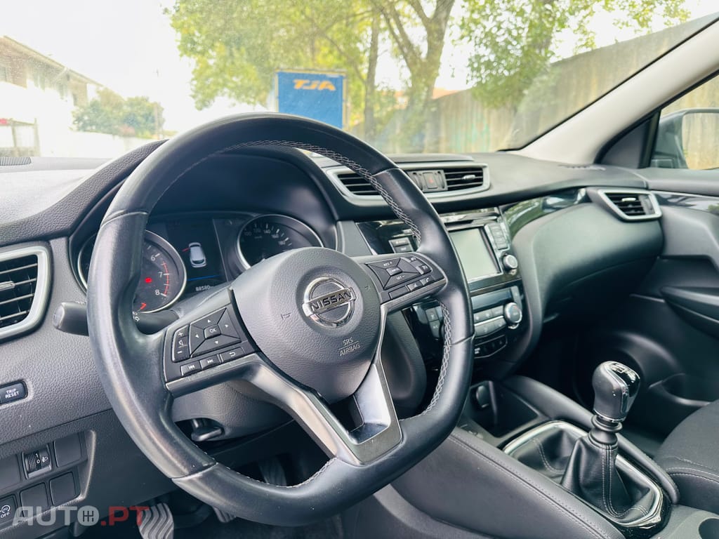 Nissan Qashqai 1.3 DIG-T Business Edition