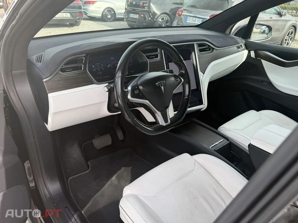 Tesla Model X P90D AWD