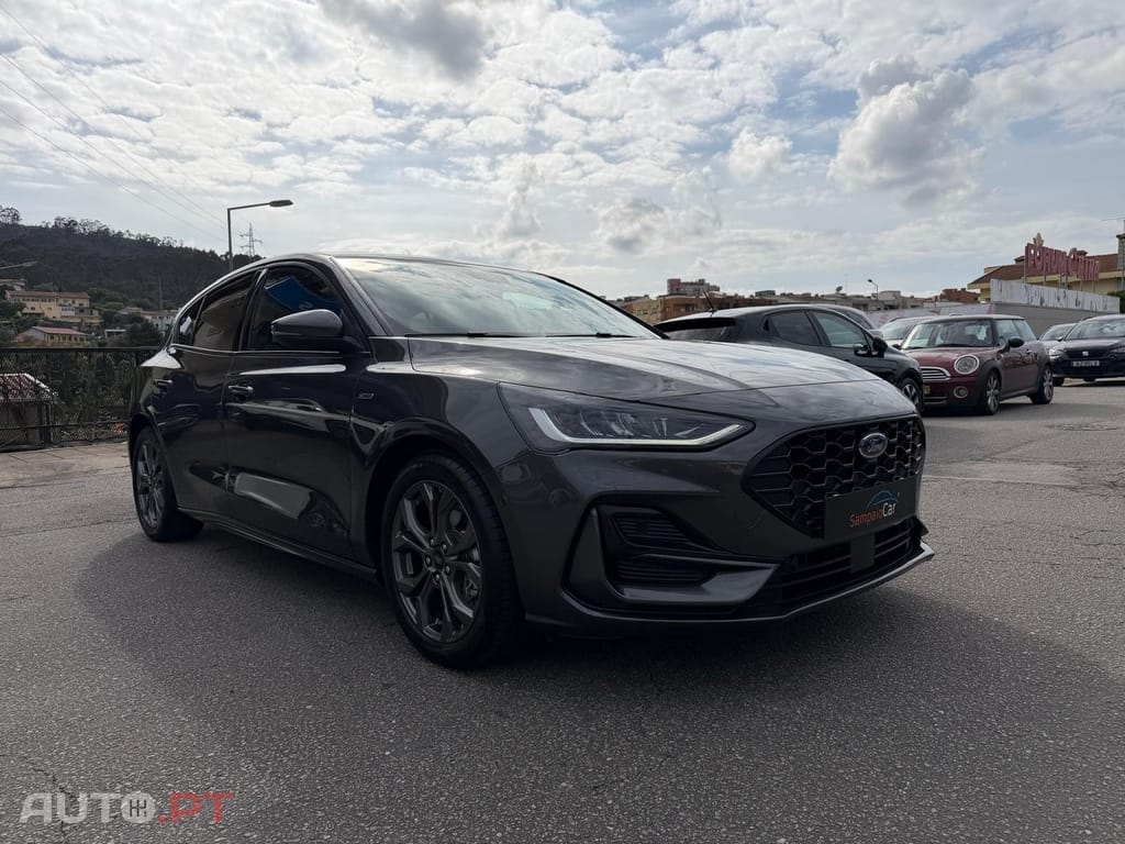 Ford Focus 1.0 EcoBoost MHEV ST-Line