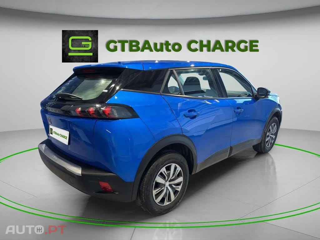 Peugeot E-2008 Active 