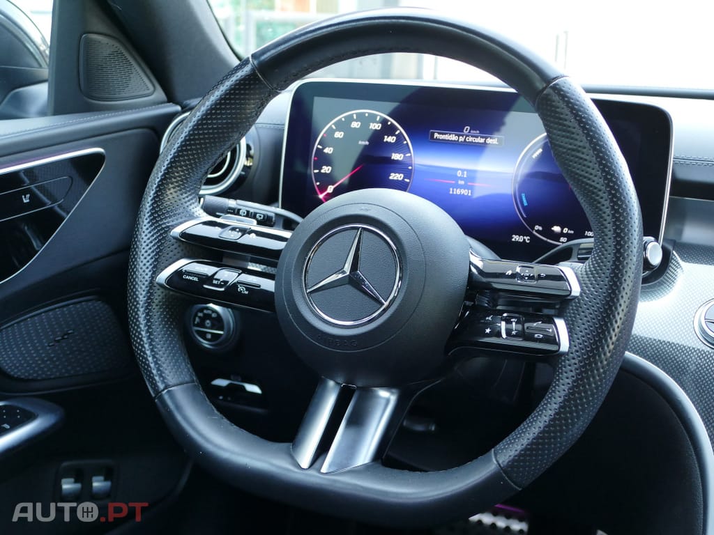 Mercedes-Benz C 300 e AMG Line