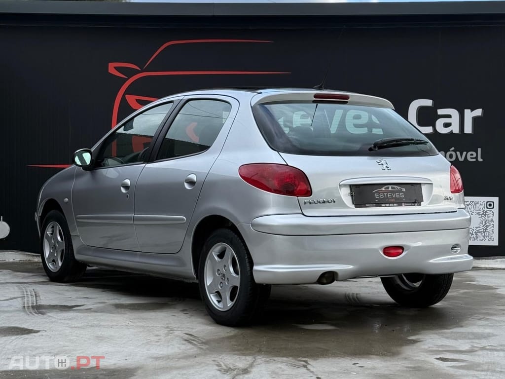 Peugeot 206 1.1