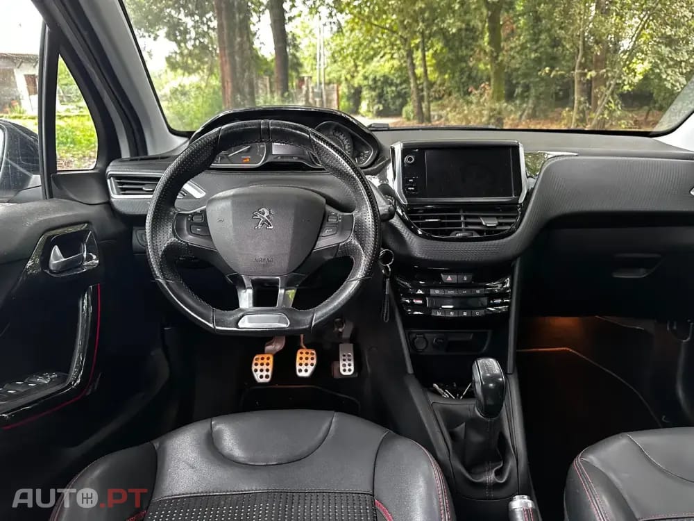 Peugeot 208 1.2 PureTech GT Line