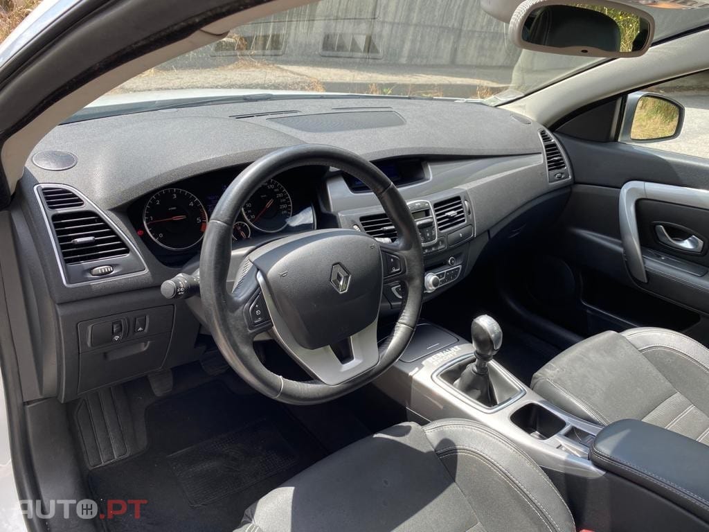 Renault Laguna 1.5DCI 110CV COUPE