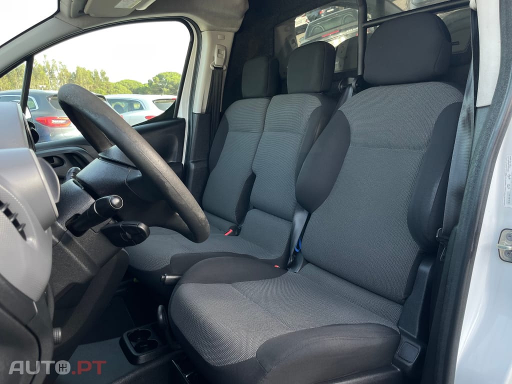 Peugeot Partner 1.6 BlueHDi L1 Premium 3L
