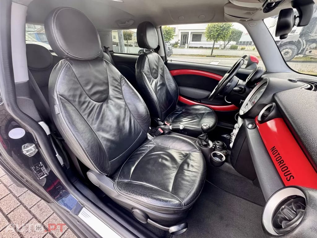 MINI Cooper Cooper D