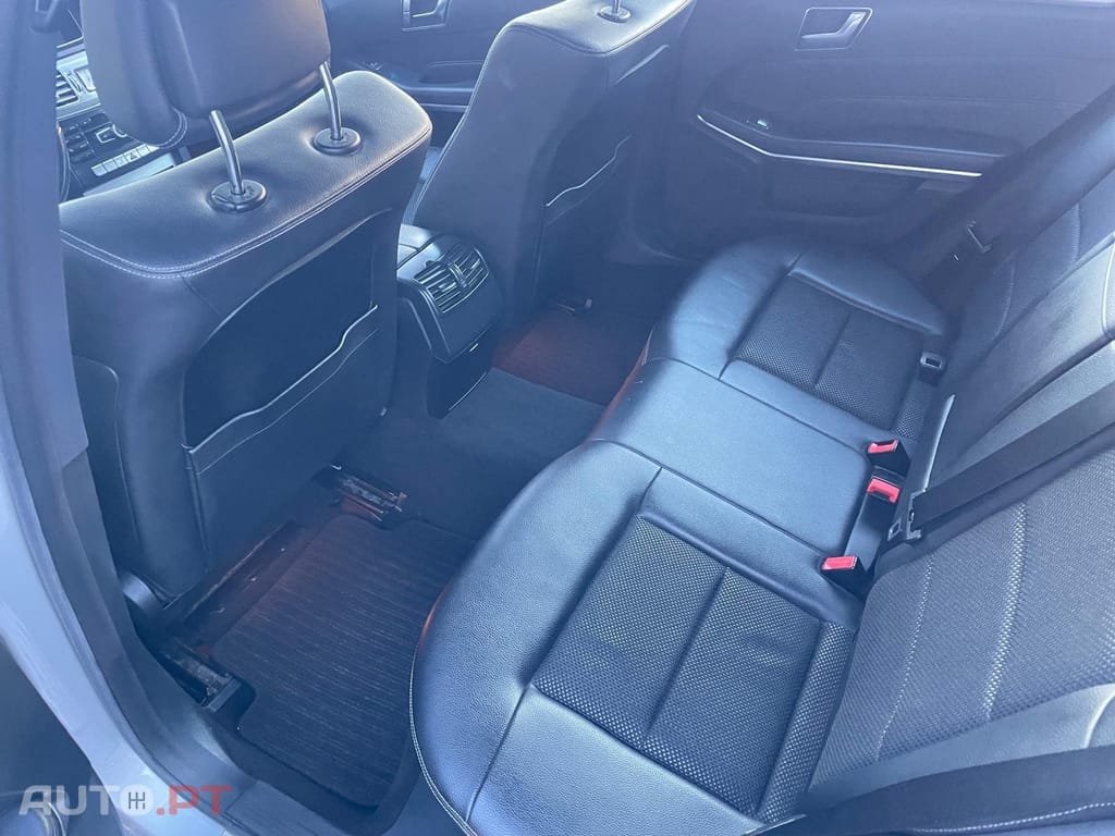 Mercedes-Benz E 300 BlueTEC Hybrid Elegance