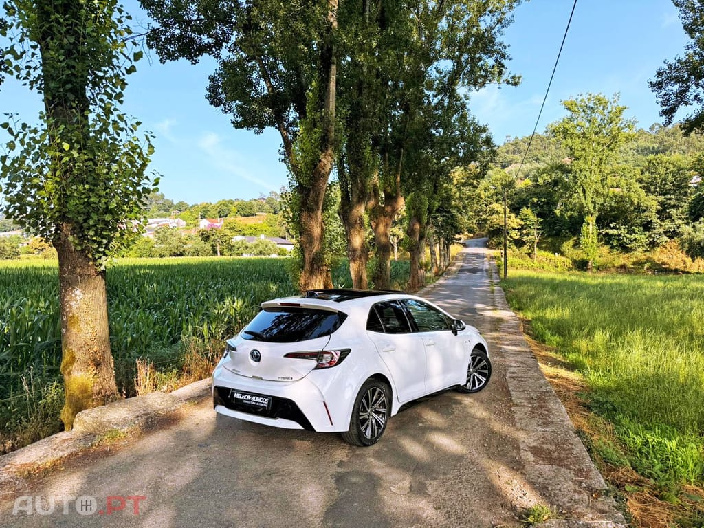 Toyota Corolla 1.8 Hybrid Design
