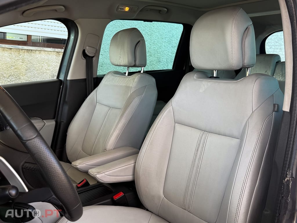 Peugeot 5008 1.6 E-HDi 5L Allure CMP6