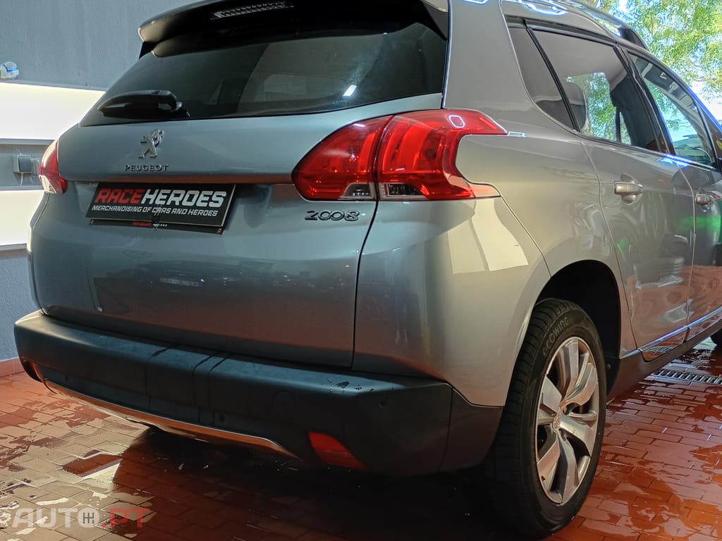 Peugeot 2008 1.2 VTI