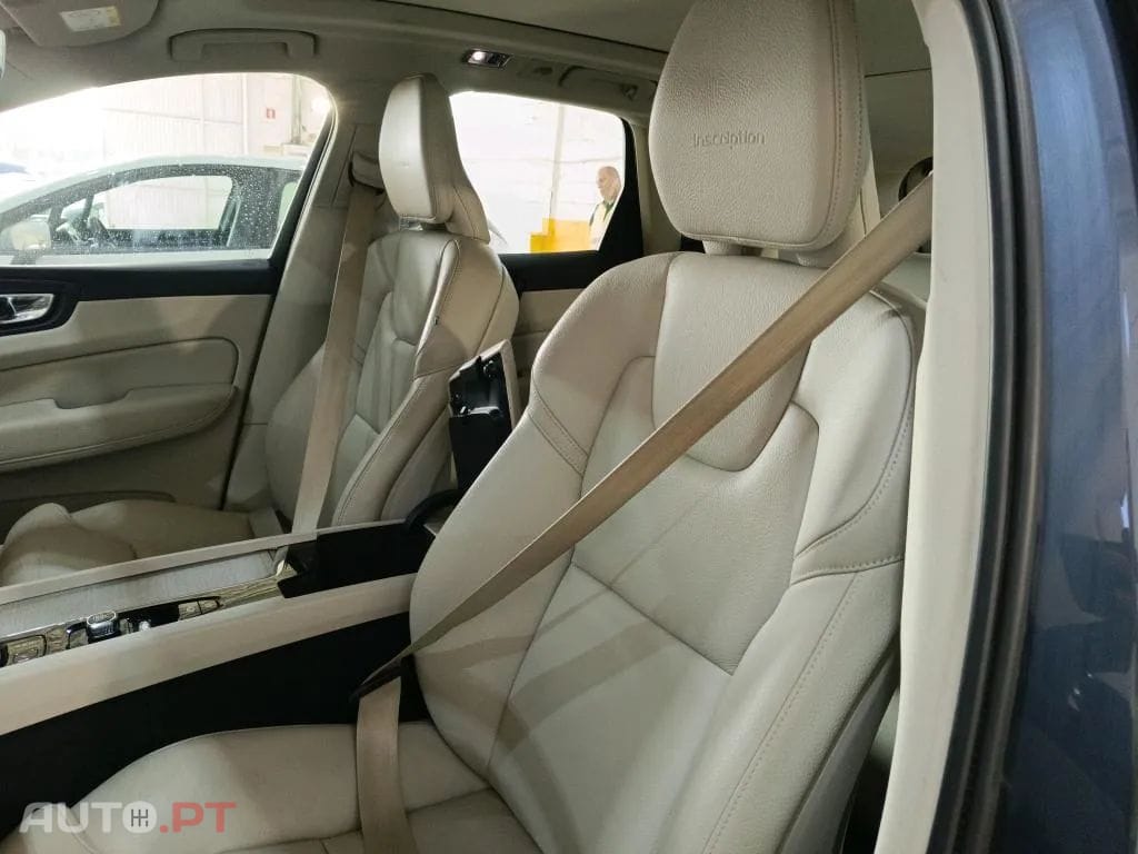 Volvo XC60 2.0 T8 PHEV Inscription AWD