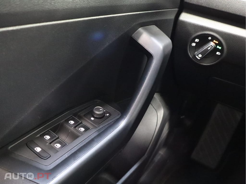 Volkswagen T-Roc 1.6 TDI STYLE