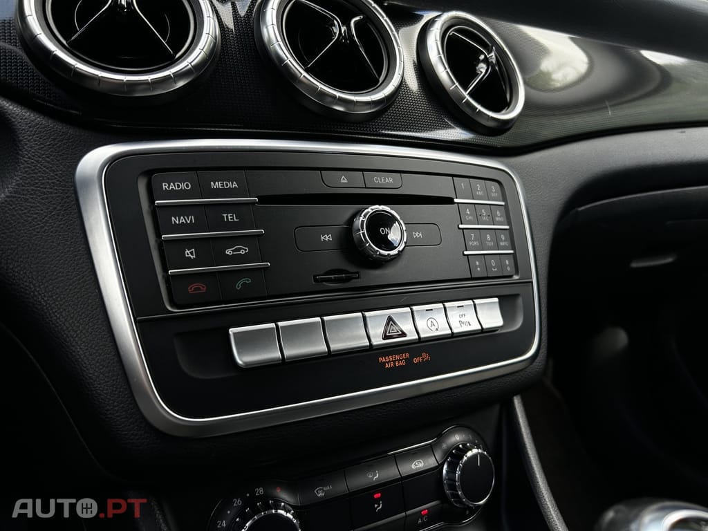 Mercedes-Benz CLA 180 d Shooting Brake