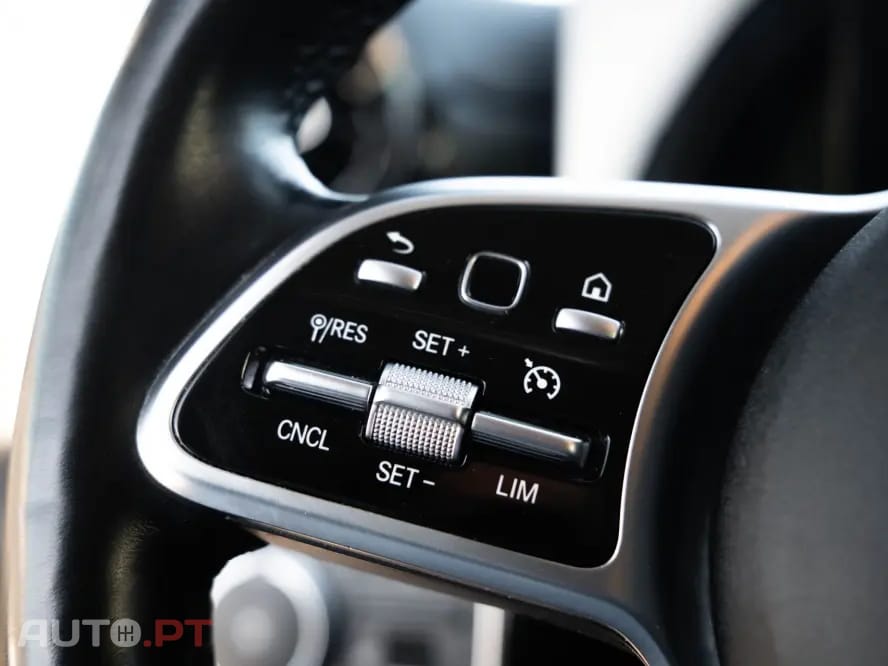 Mercedes-Benz A 250 e 8G-DCT Style