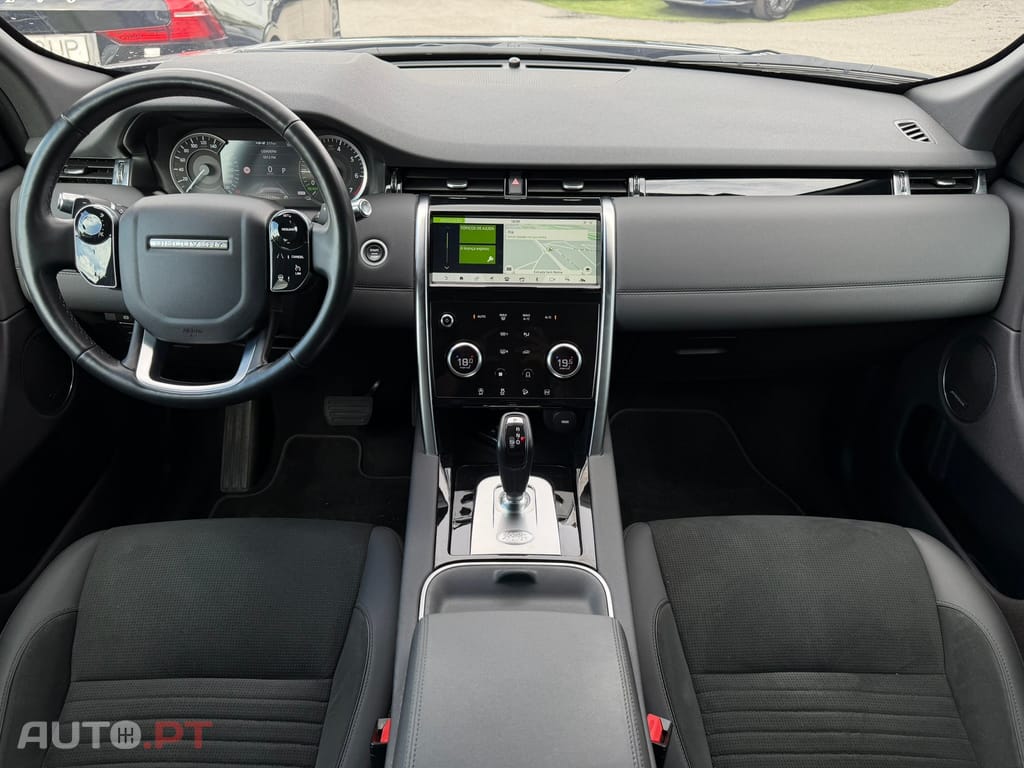 Land Rover Discovery Sport P300e Dynamic SE