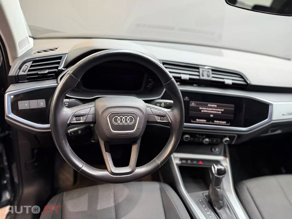 Audi Q3 1.4 TFSIe S-Line