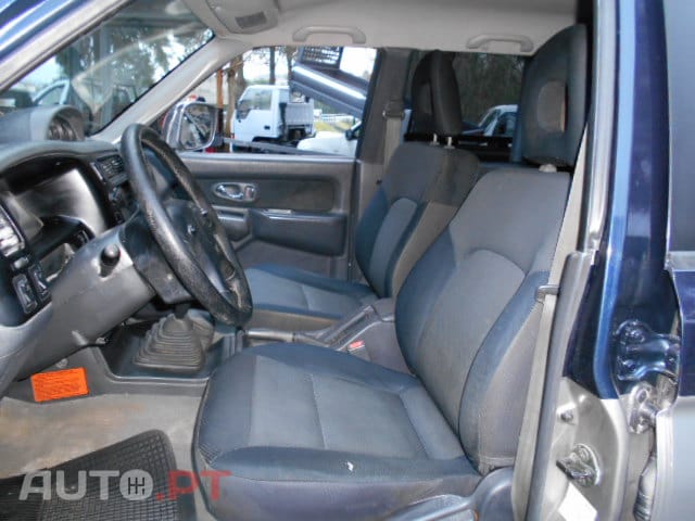 Mitsubishi L200 Strakar 2.5TD 4x4