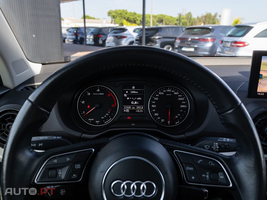 Audi Q2 30 TDI S tronic