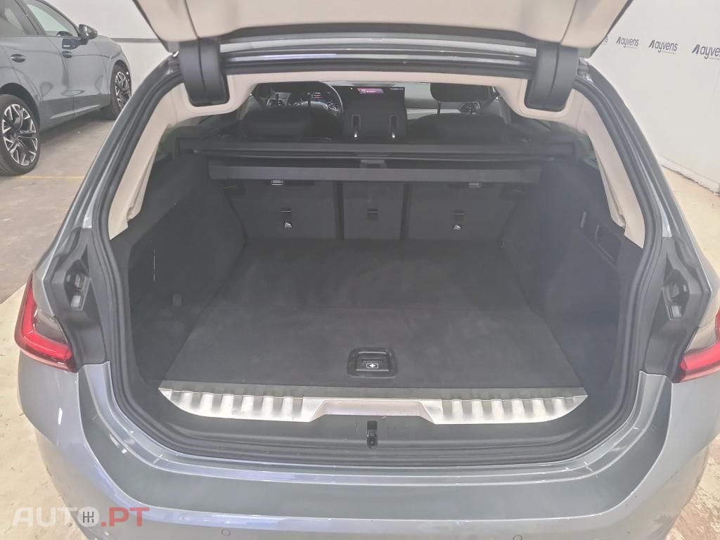 BMW 320 e Auto