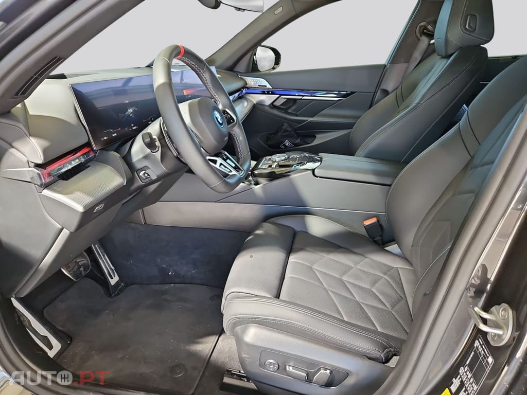 BMW i5 I.V.A DEDUTIVEL M60 xDrive Touring