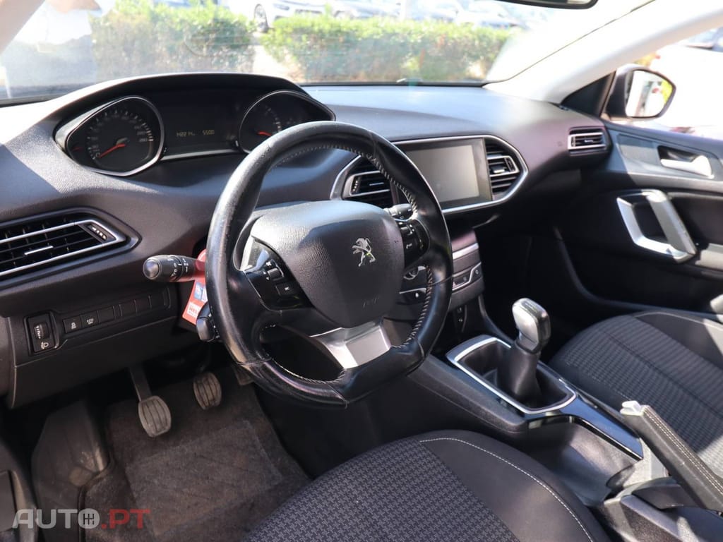 Peugeot 308 SW 1.6 BlueHDi Style
