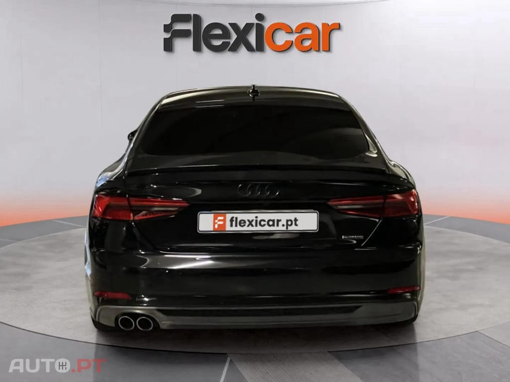 Audi A5 2.0 TDi S-Line Quattro