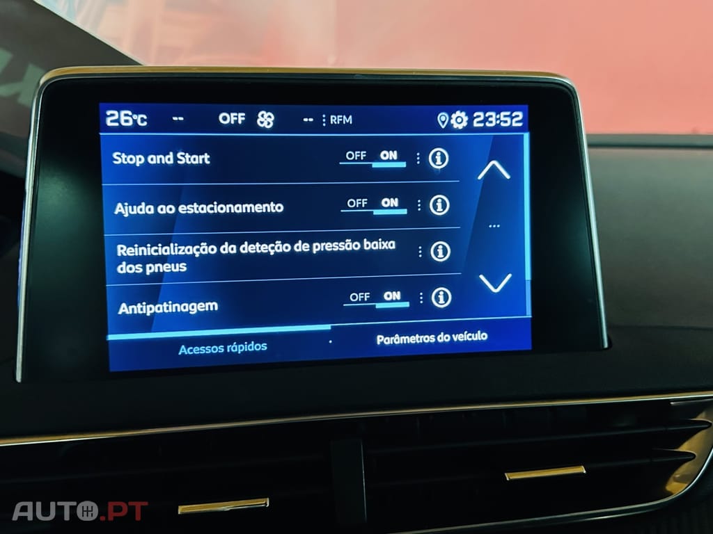 Peugeot 3008 PureTech 130 Stop & Start GPF EAT8 Active