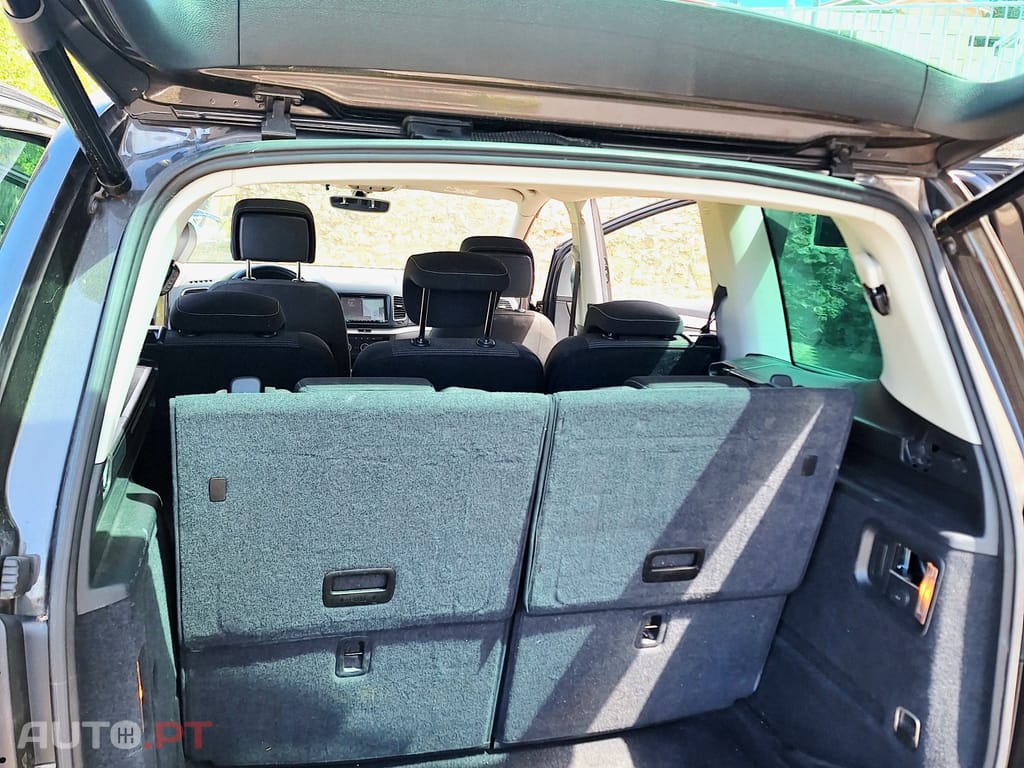 Volkswagen Sharan 7N