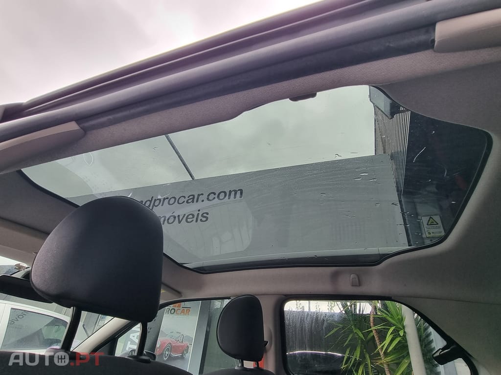 Citroen C4 Cactus 1.2 PureTech Shine EAT6