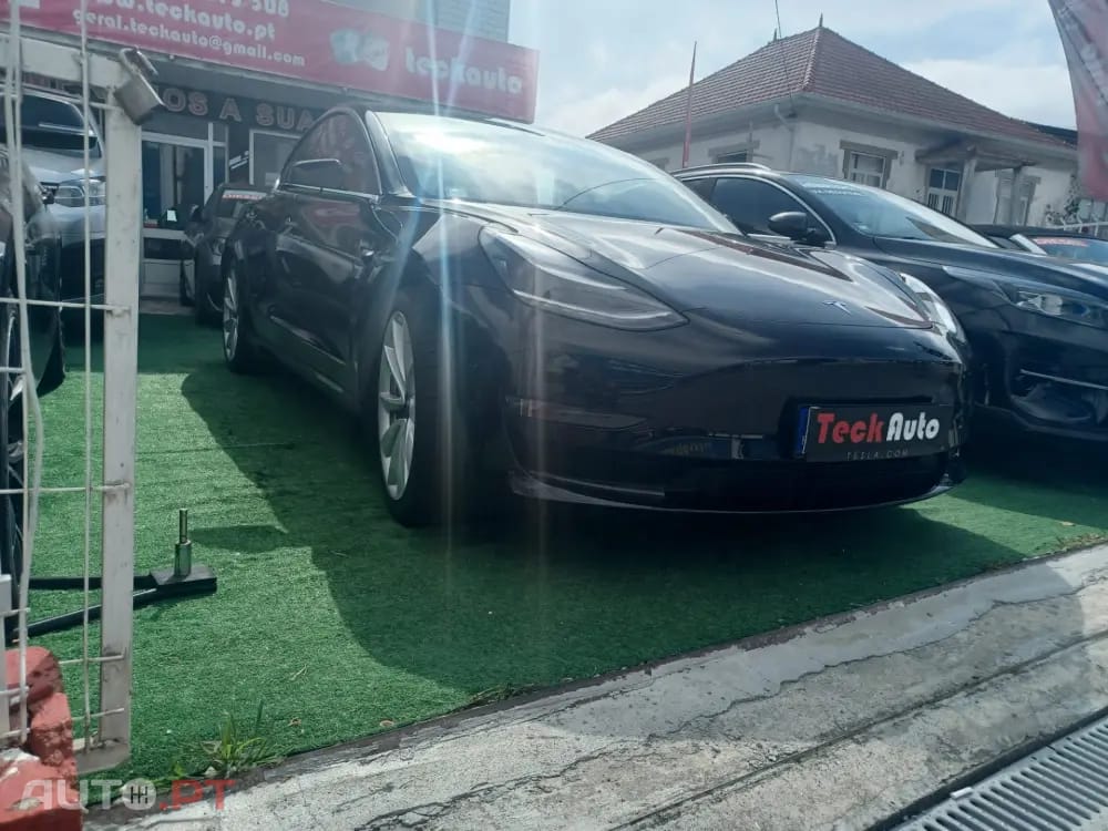 Tesla Model 3 Long Range AWD Dual Motor