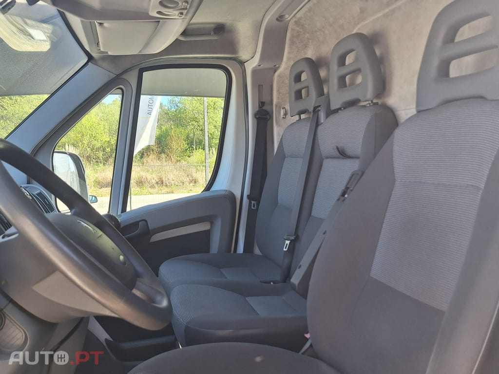 Peugeot Boxer 2.2 HDI 3 Lugares