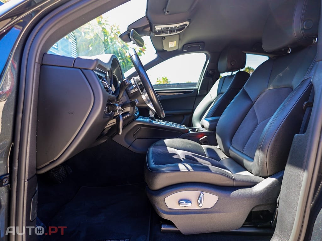 Porsche Macan S