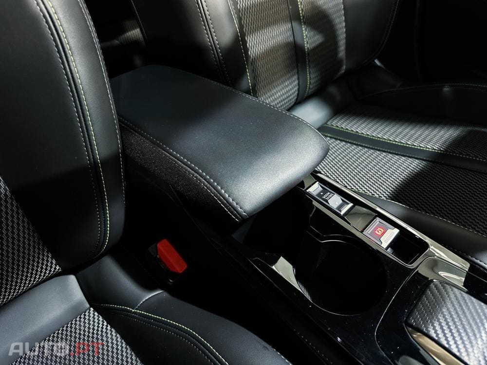 Peugeot E-208 51 kWh GT