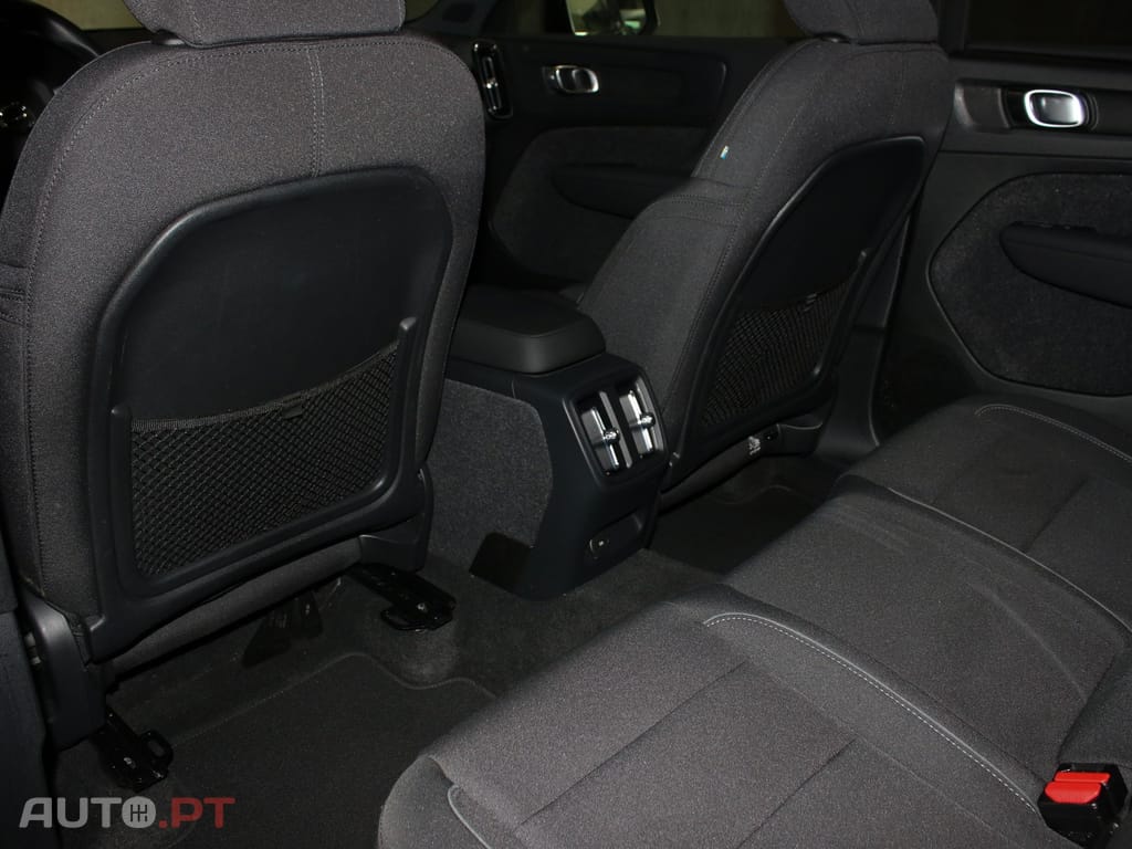 Volvo XC40 Recharge Core