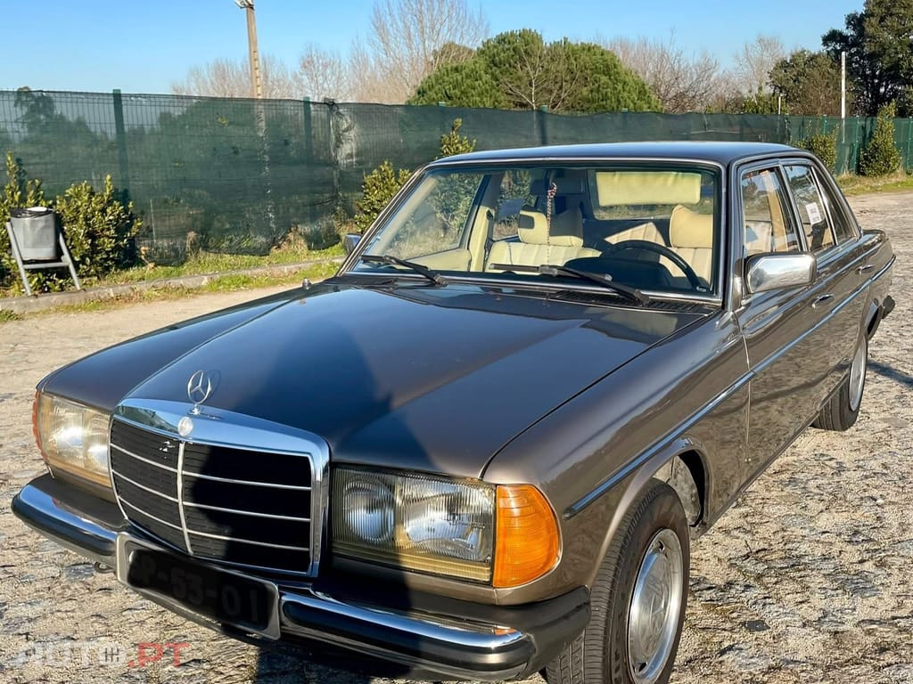 Mercedes-Benz 200 Classico
