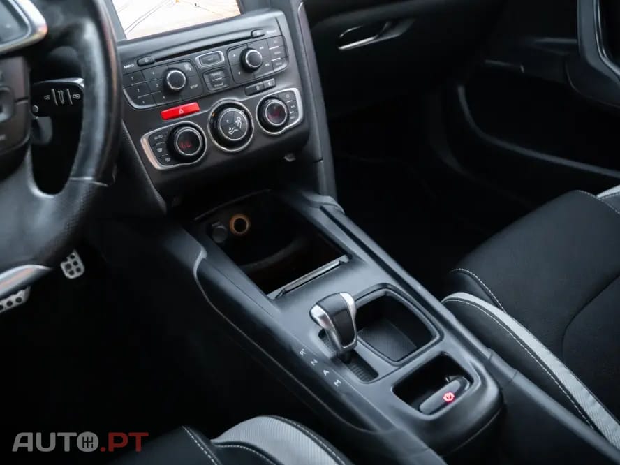 Citroen DS4 1.6 e-HDi So Chic CMP6