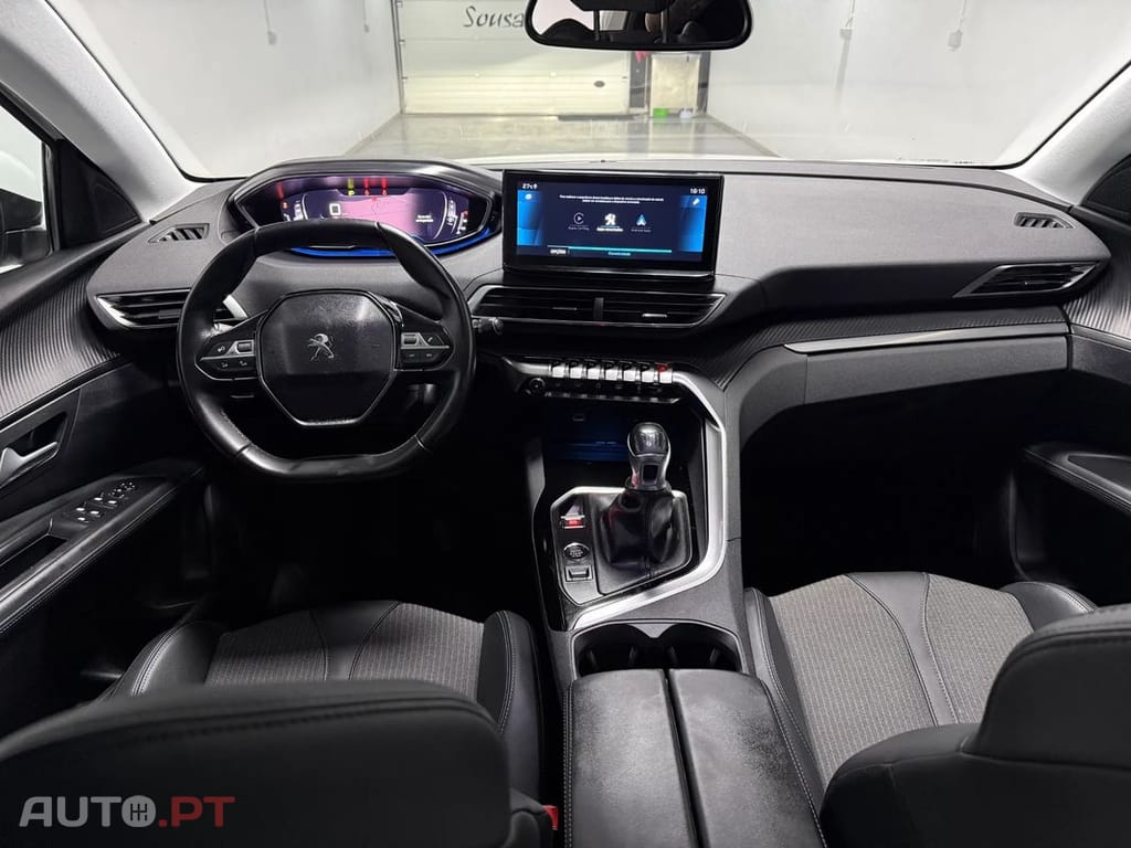 Peugeot 3008 PureTech 130 Stop & Start GPF Allure