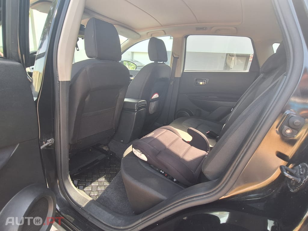 Nissan Qashqai 1.5 dCi Tekna Sport 18
