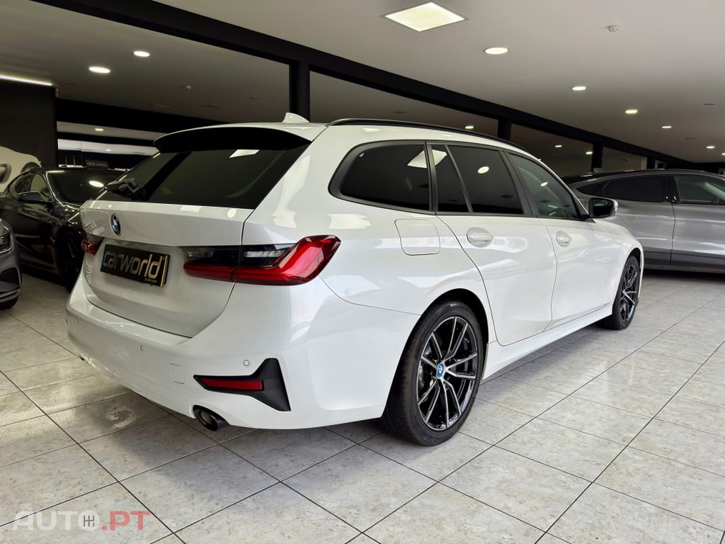 BMW 330 e Touring Corporate Edition Auto