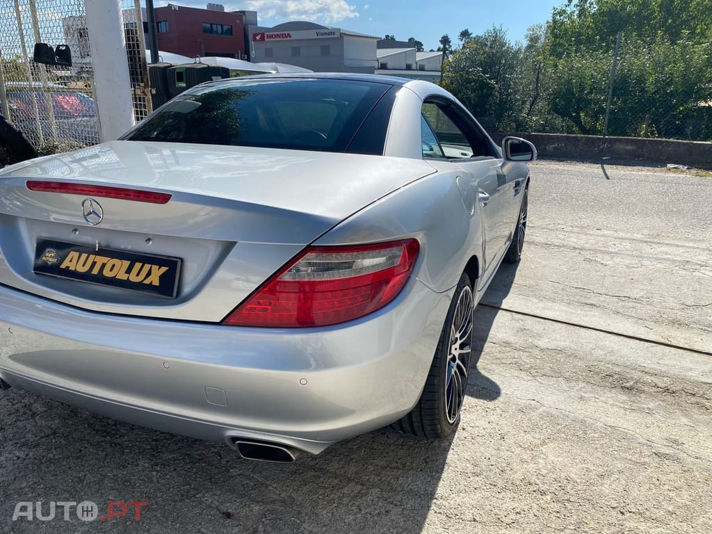 Mercedes-Benz SLK 200 BlueEFFICIENCY Roadster pur